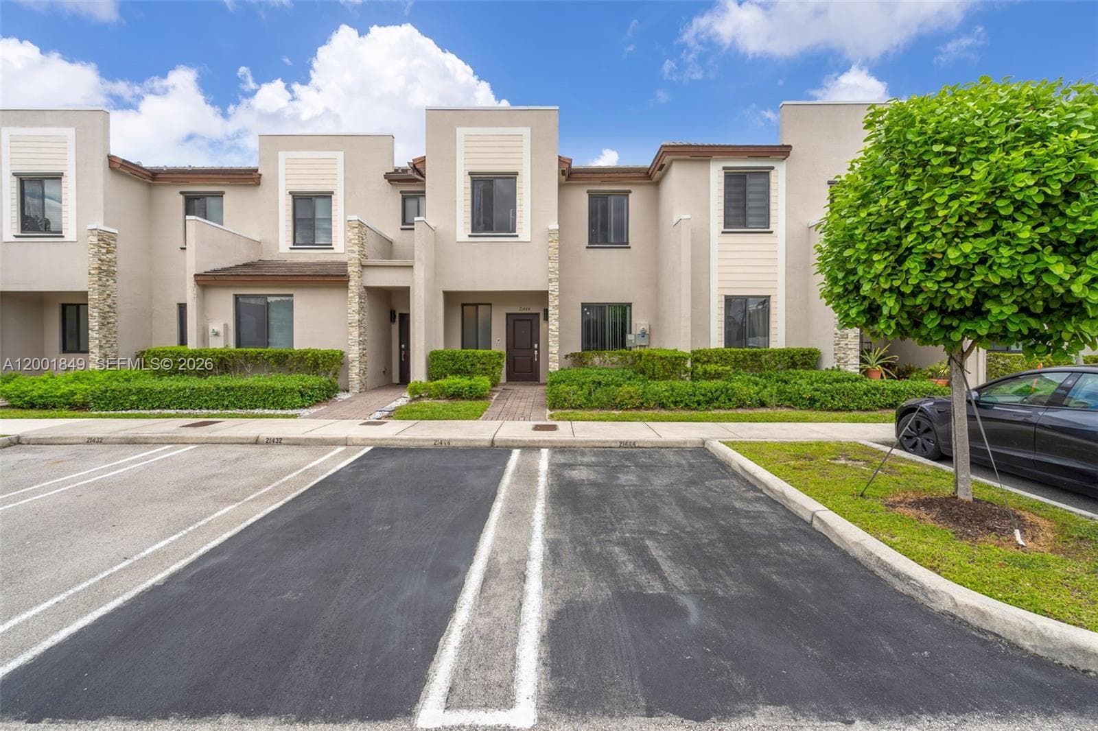 21444 NE 2nd Path, Miami FL 33179 — 1