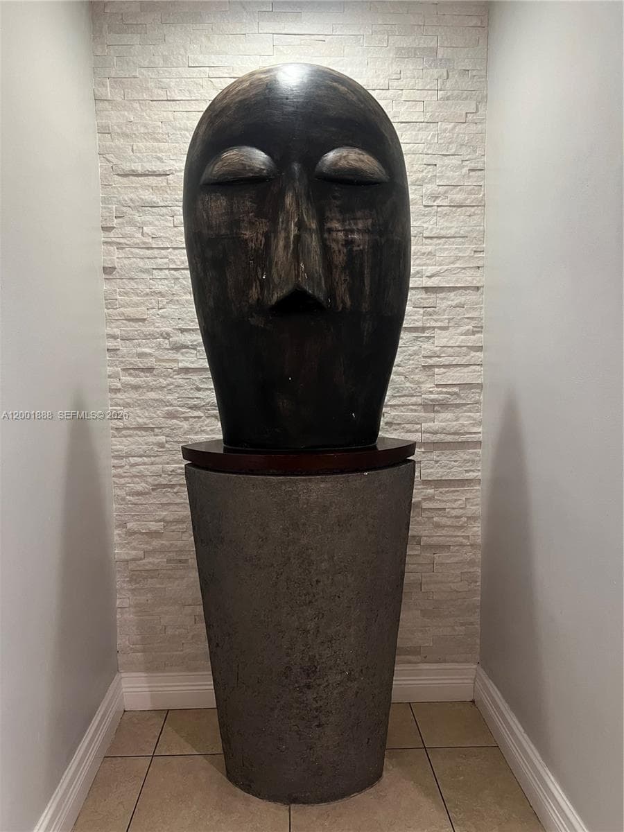 850 N Miami Ave # 1806, Miami FL 33136 — 20