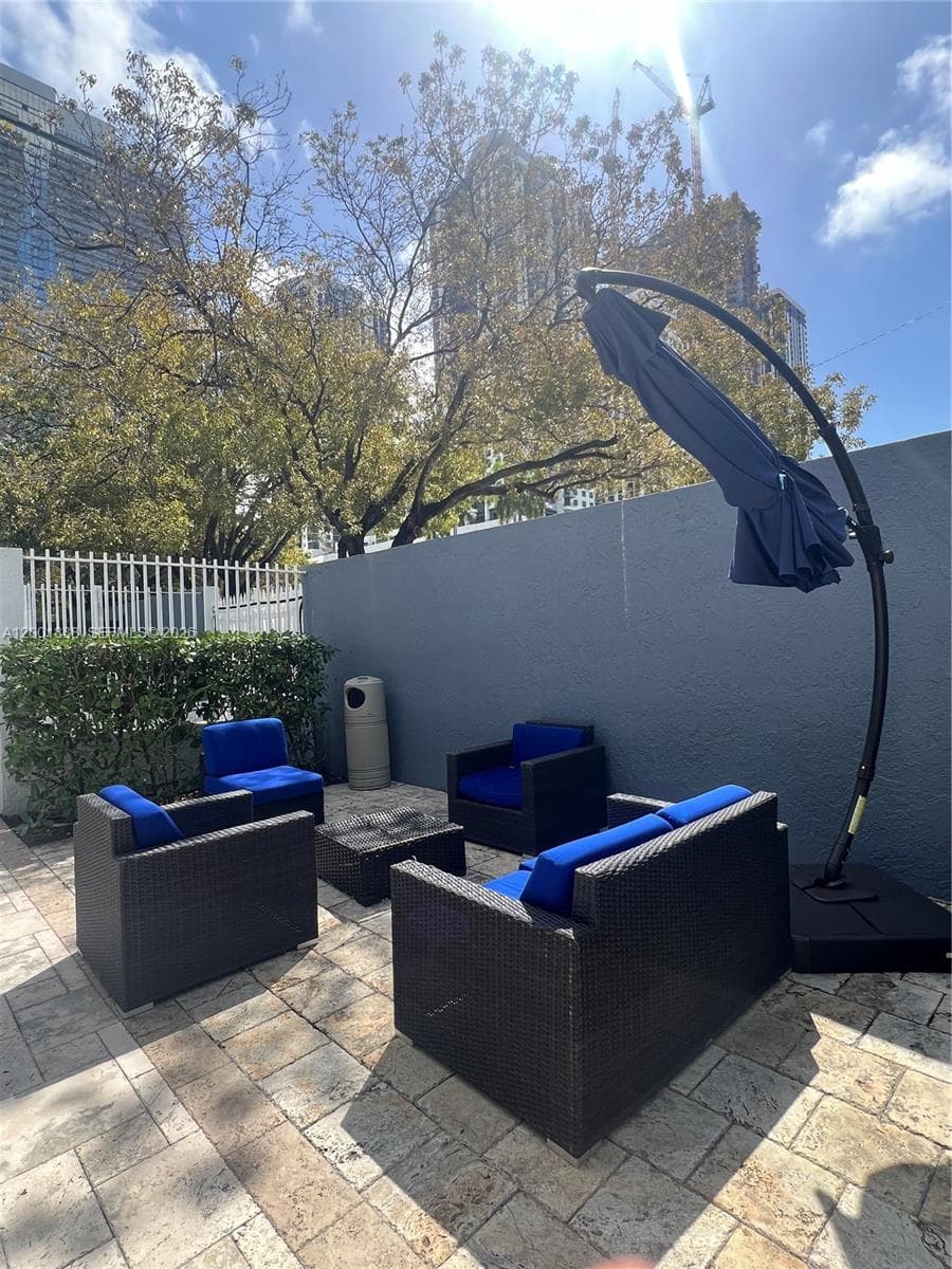 850 N Miami Ave # 1806, Miami FL 33136 — 14