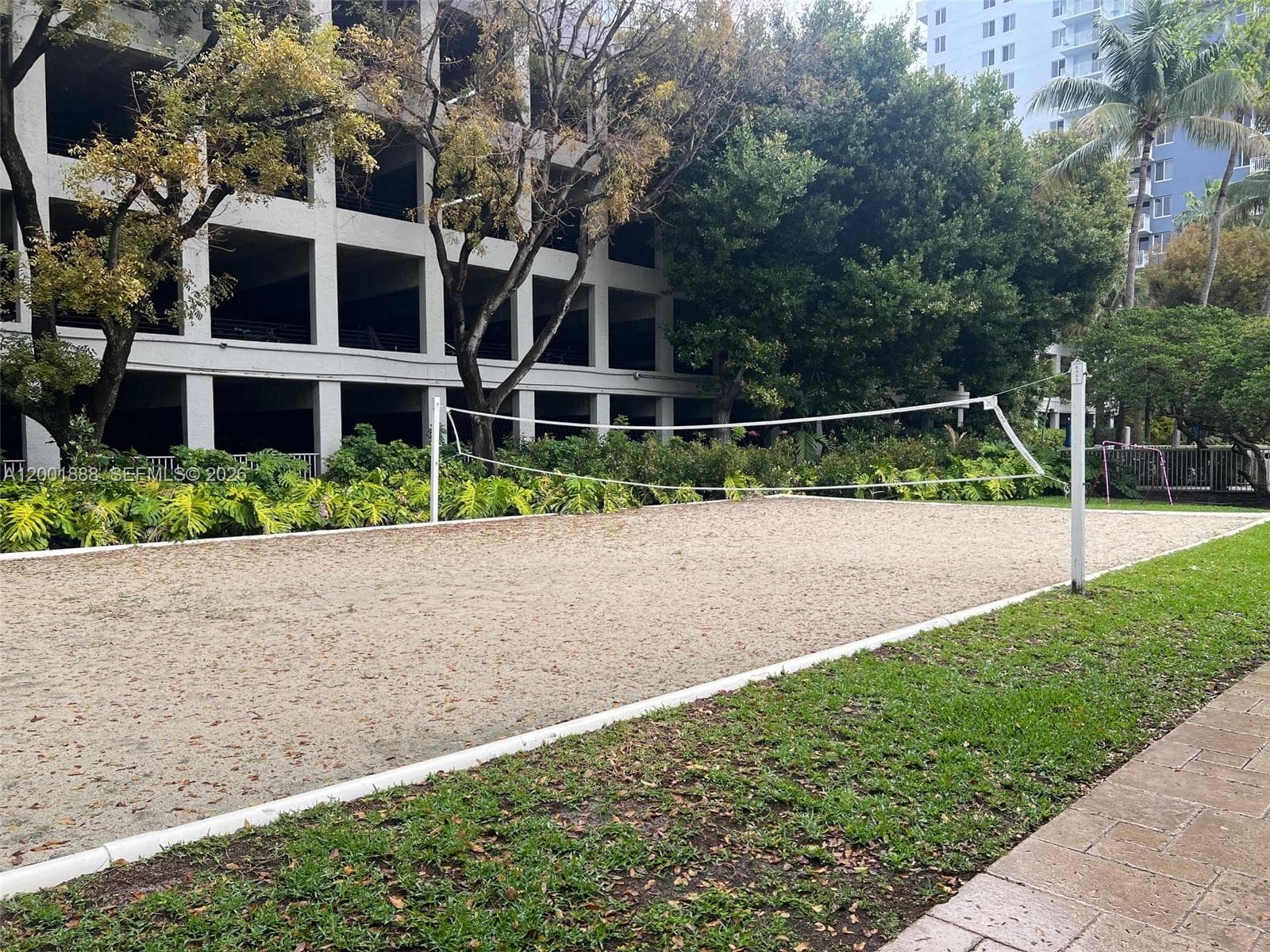 850 N Miami Ave # 1806, Miami FL 33136 — 11