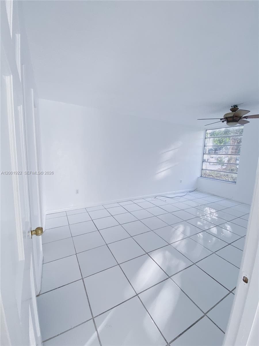 870 NW 87th Ave # 110, Miami FL 33172 — 1
