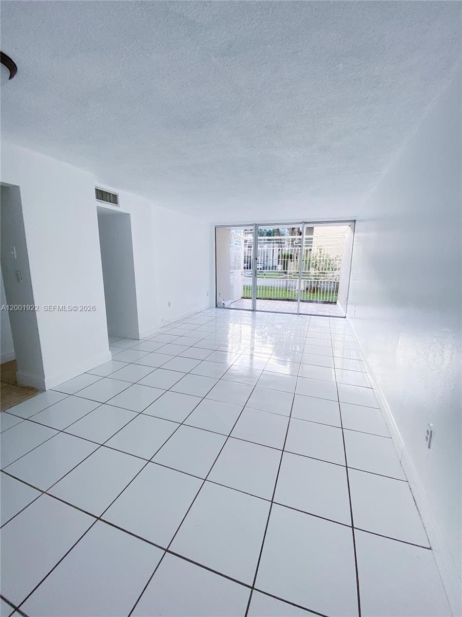 870 NW 87th Ave # 110, Miami FL 33172 — 5