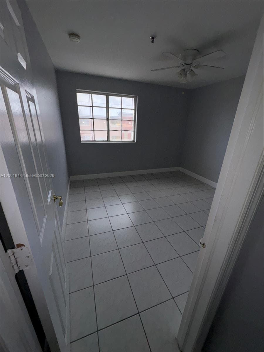 12035 SW 14th St # 105, Miami FL 33184 — 27