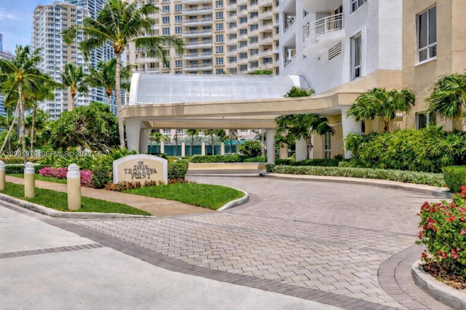 848 Brickell Key Dr # 905, Miami FL 33131 — 27