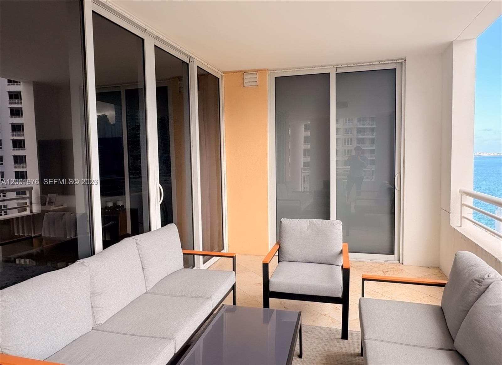 848 Brickell Key Dr # 905, Miami FL 33131 — 24