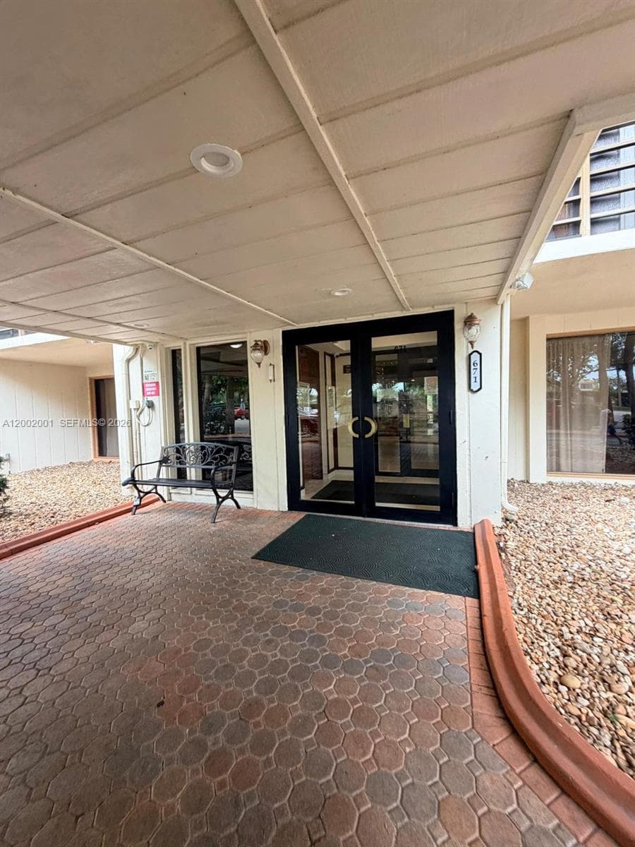 671 NE 195th St # 208E, Miami FL 33179 — 36