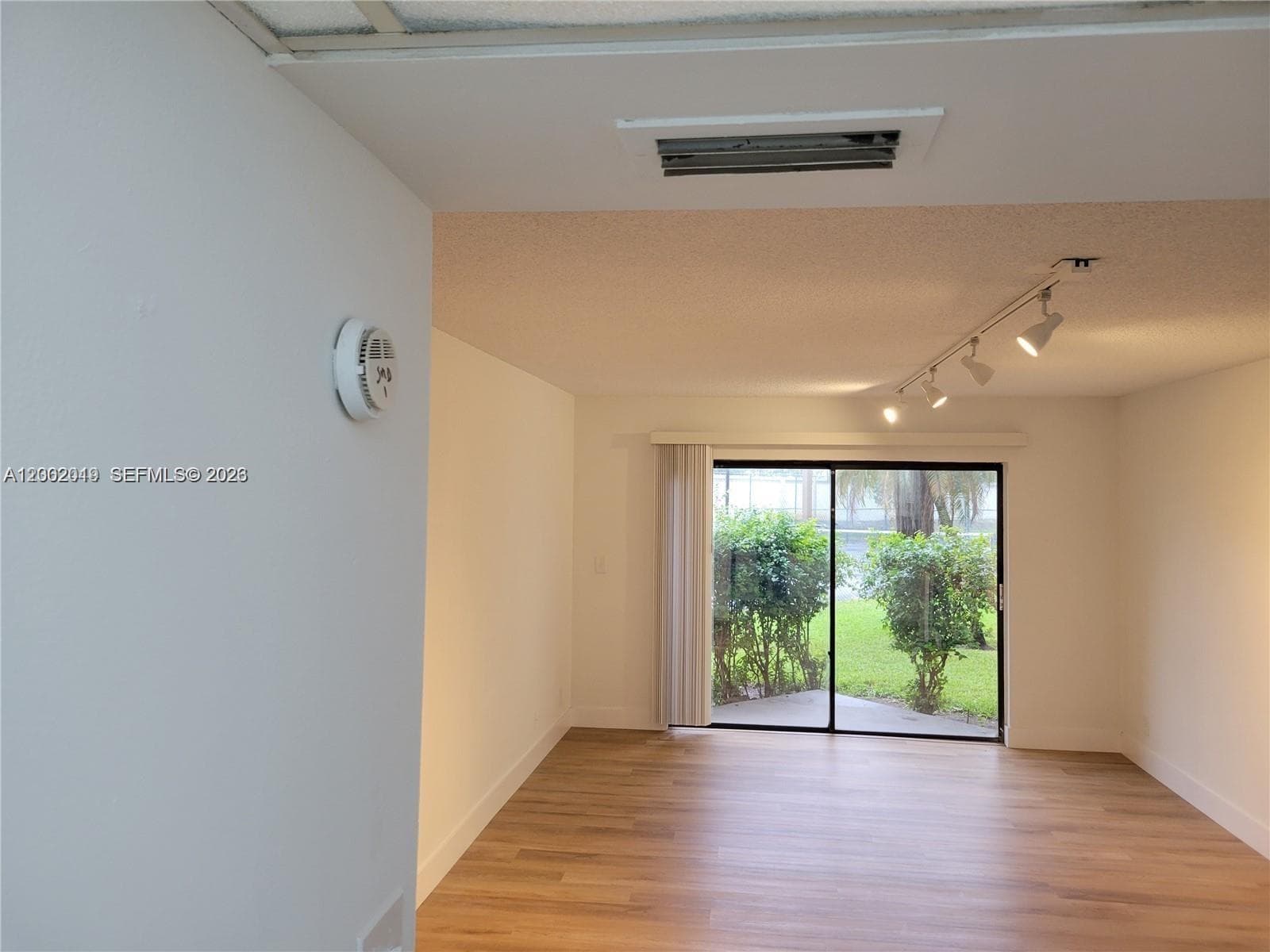 8290 Lake Dr # 104, Doral FL 33166 — 3