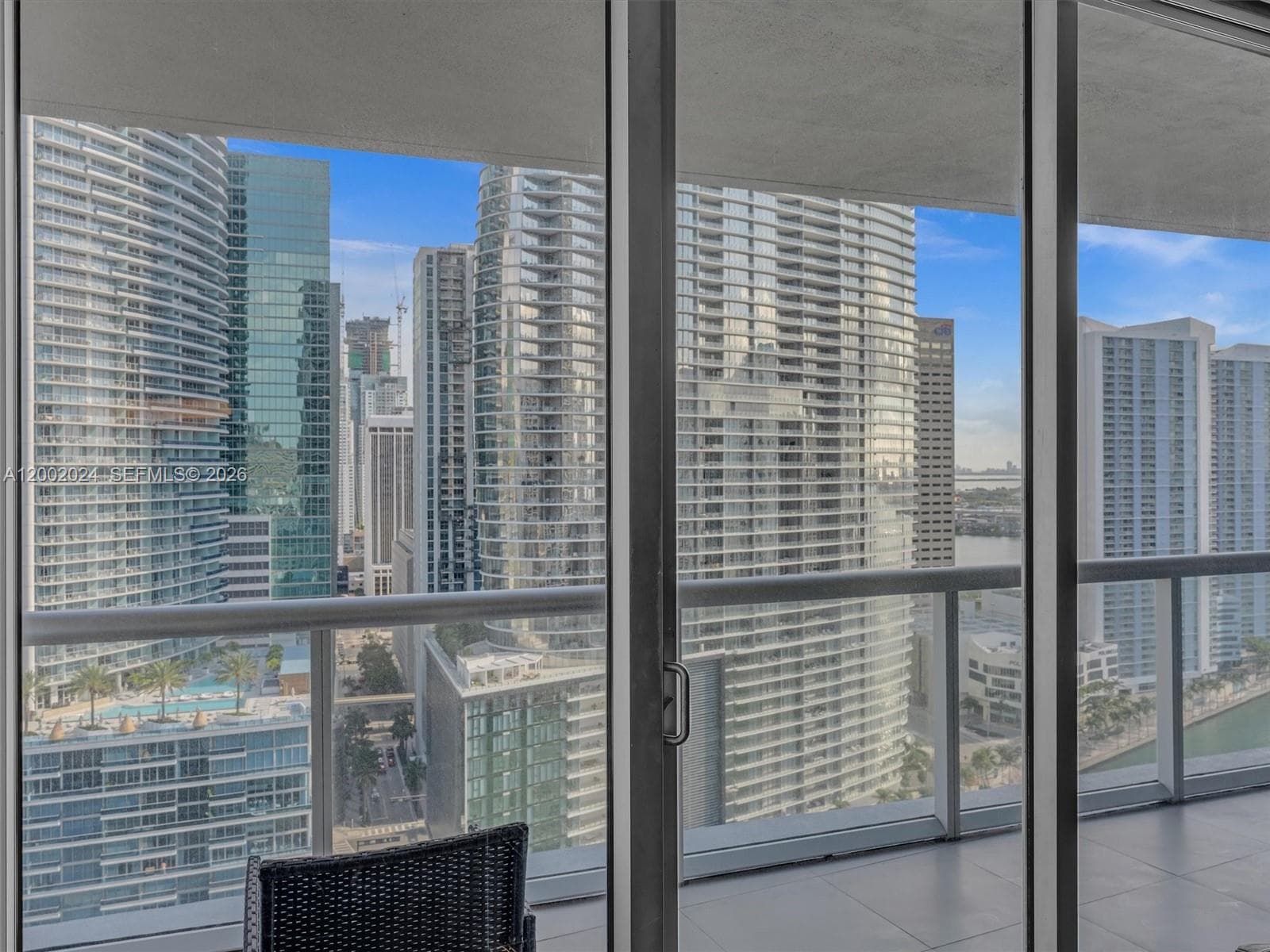 475 Brickell Ave # 2715, Miami FL 33131 — 10