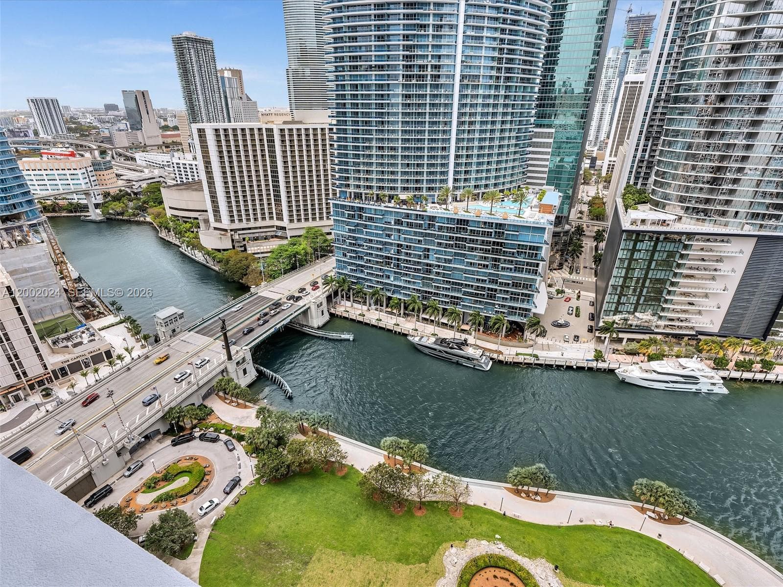 475 Brickell Ave # 2715, Miami FL 33131 — 37