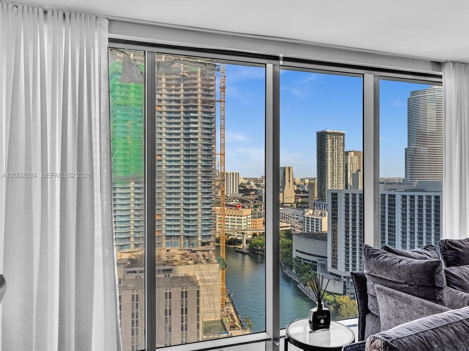 475 Brickell Ave # 2715, Miami FL 33131 — 11
