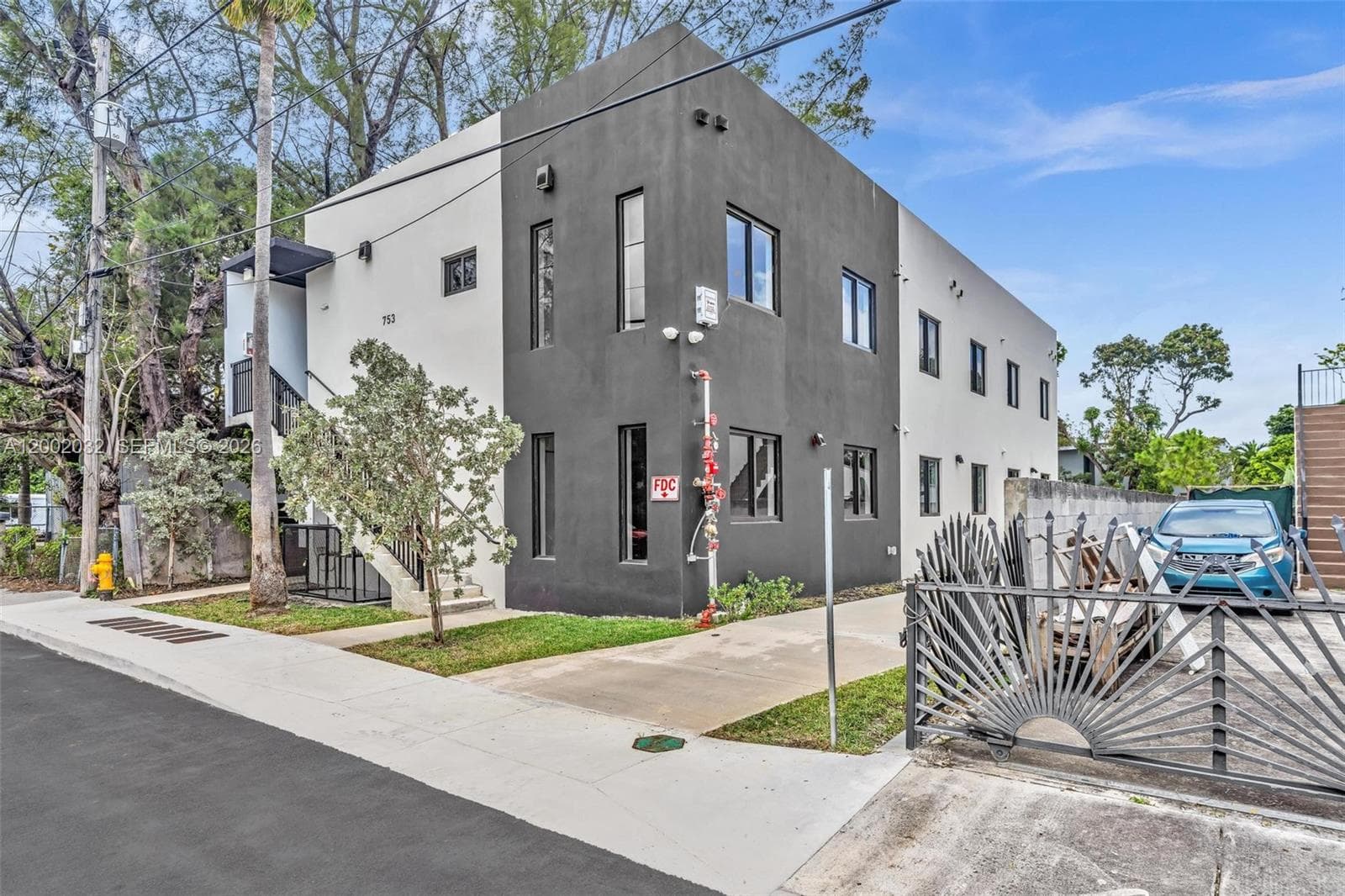 753 NW 30th St # 1, Miami FL 33127 — 1