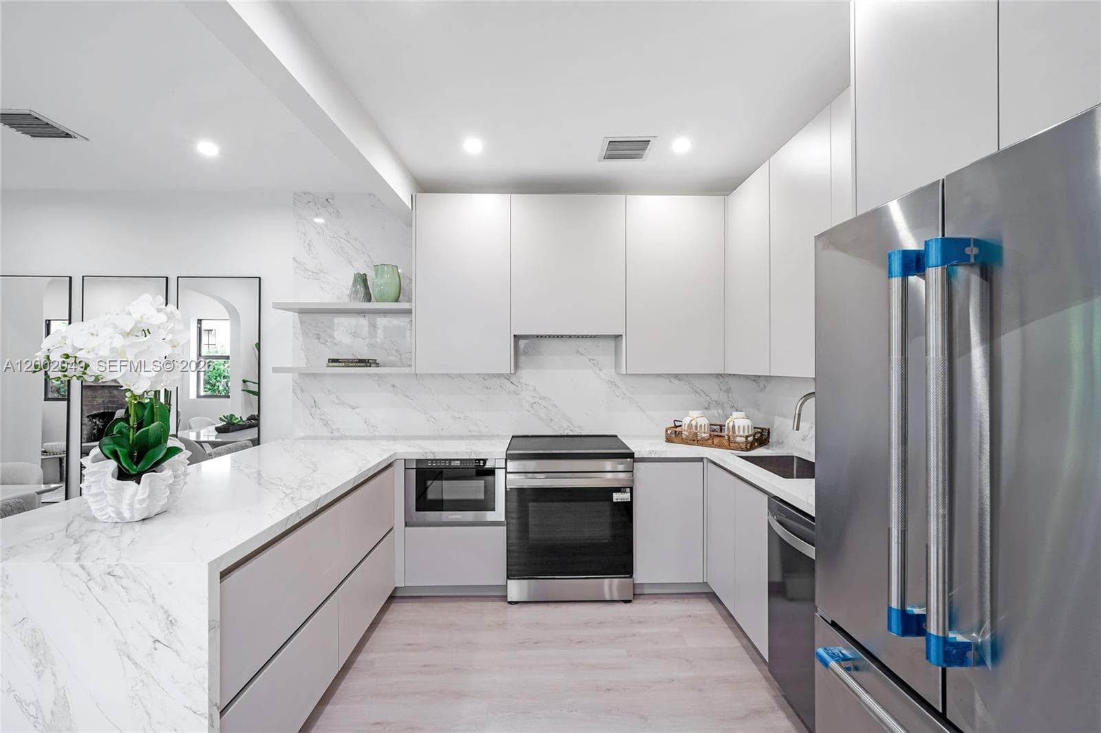 1230 Pizarro St, Coral Gables FL 33134 — 9
