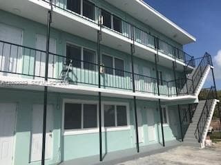 1815 NW 1st CT # 8, Miami FL 33136 — 11