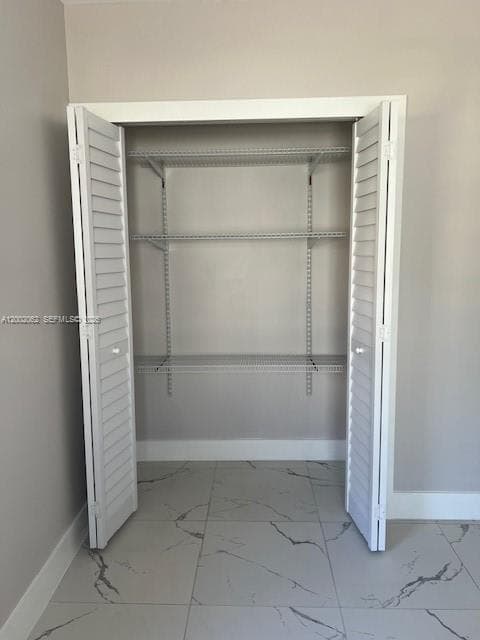 922 NW 2nd St # 4, Miami FL 33128 — 9