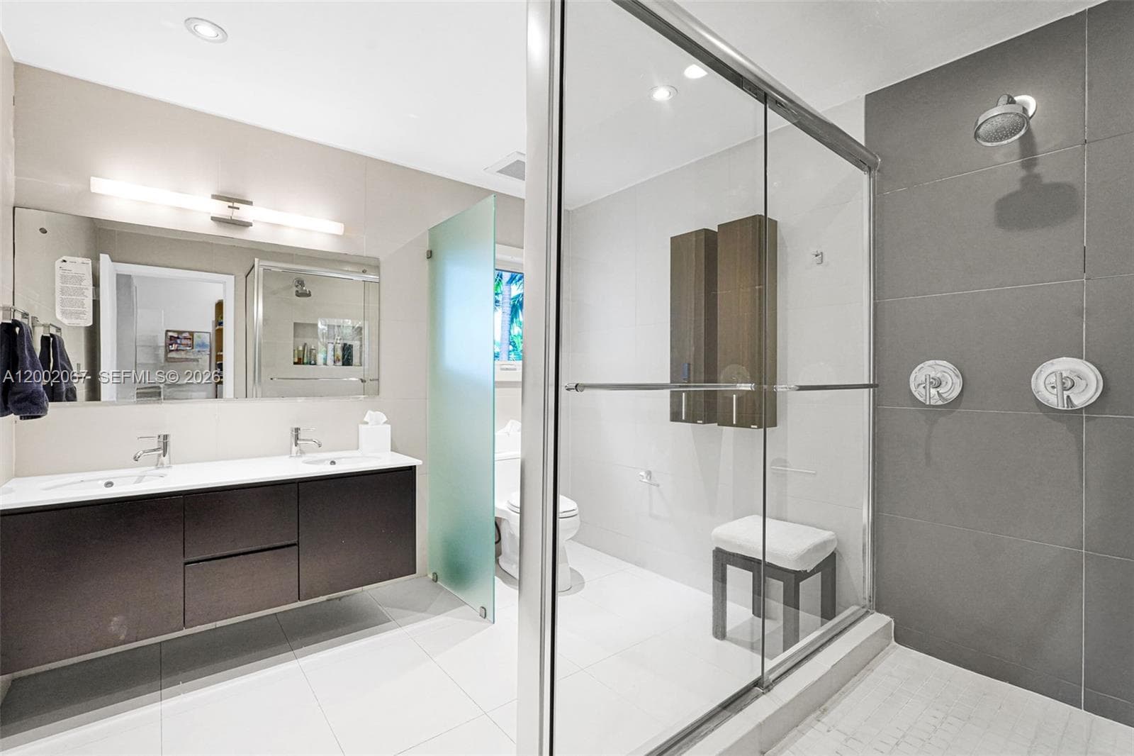 145 Biscay Dr, Bal Harbour FL 33154 — 16