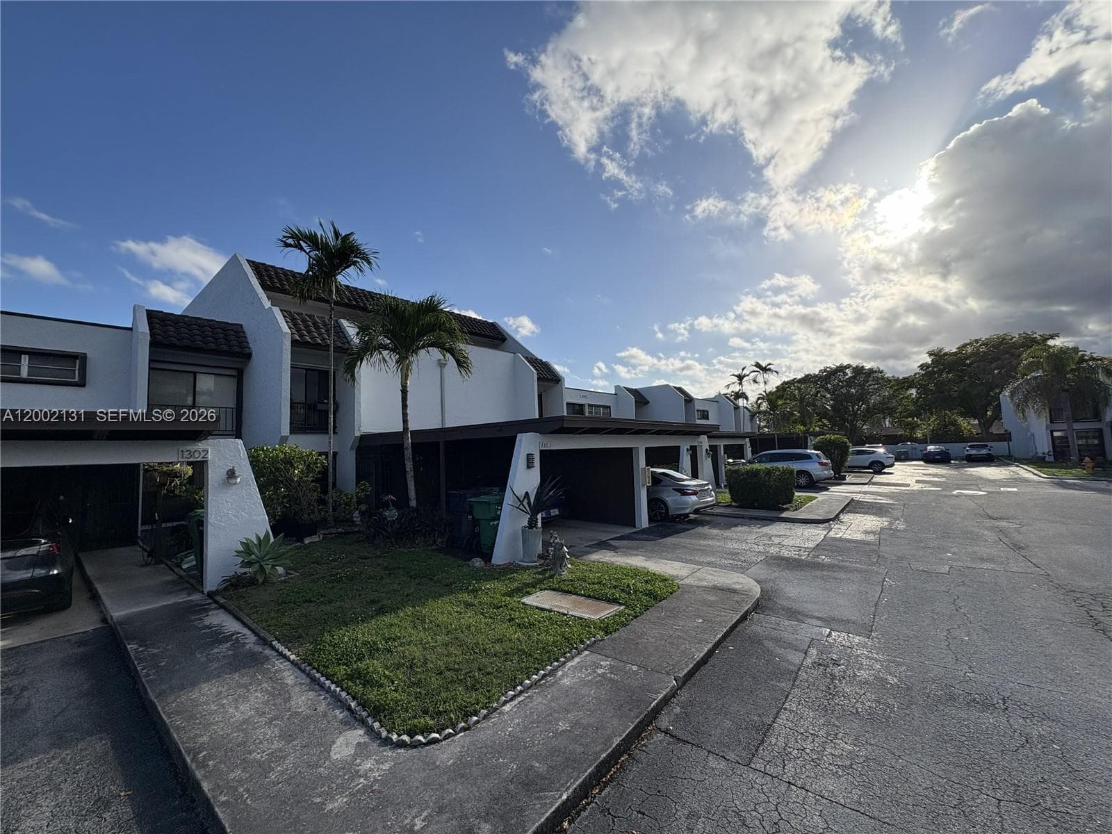 6530 Kendale Lakes Dr # 1303, Miami FL 33183 — 1