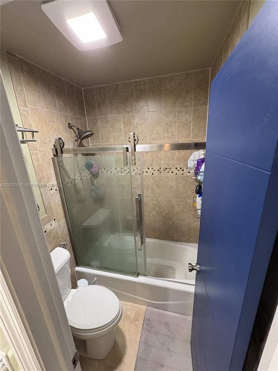 6530 Kendale Lakes Dr # 1303, Miami FL 33183 — 21