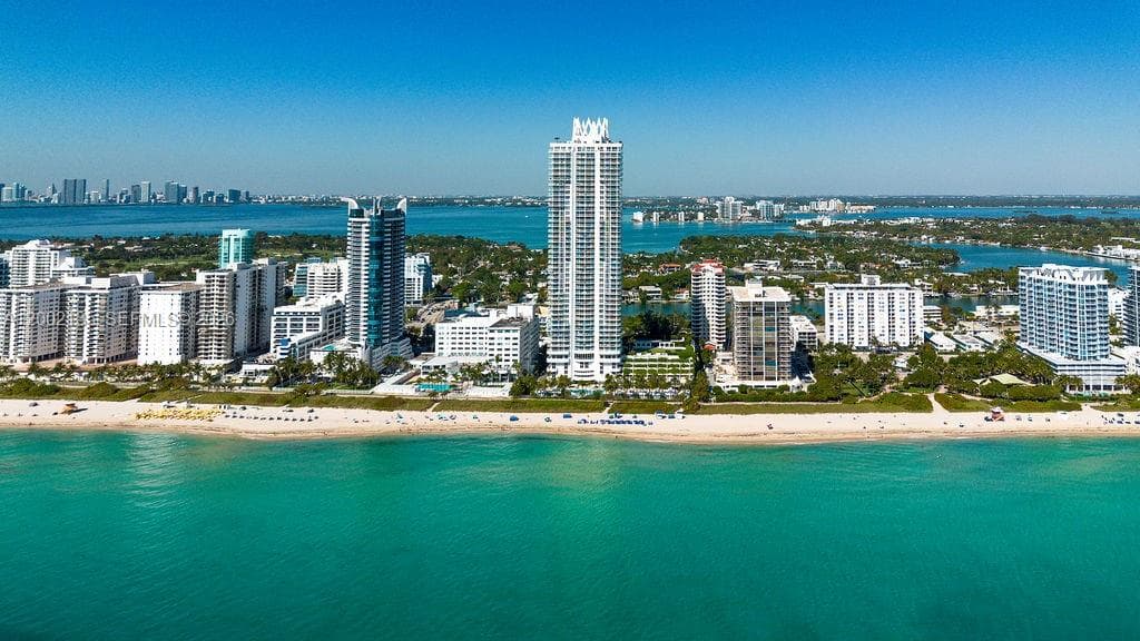 Akoya Condo, Miami Beach, FL — 2