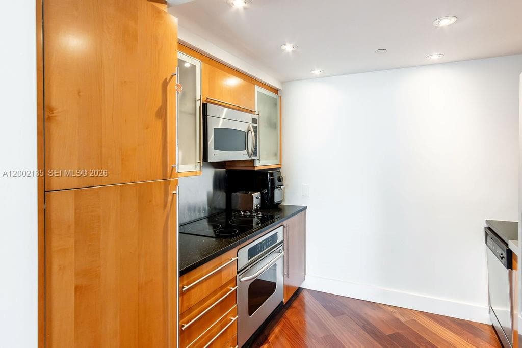 Akoya Condo, Miami Beach, FL — 17
