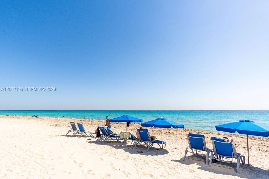Akoya Condo, Miami Beach, FL — 53