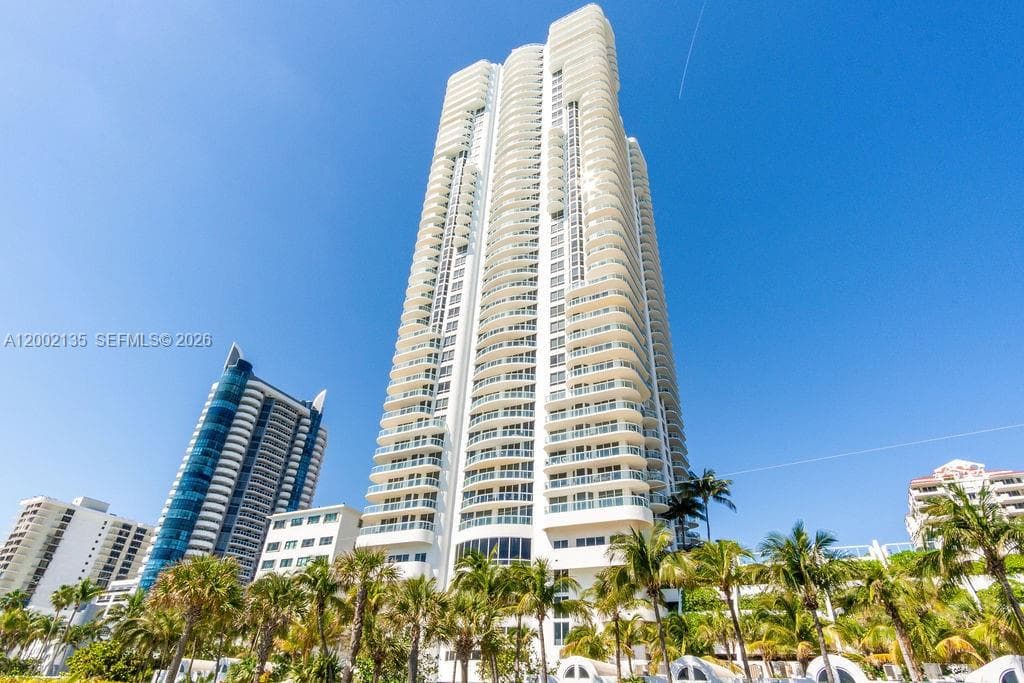 Akoya Condo, Miami Beach, FL — 49