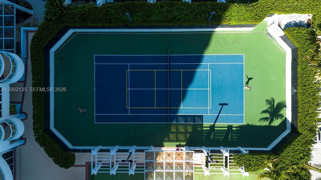 Akoya Condo, Miami Beach, FL — 33