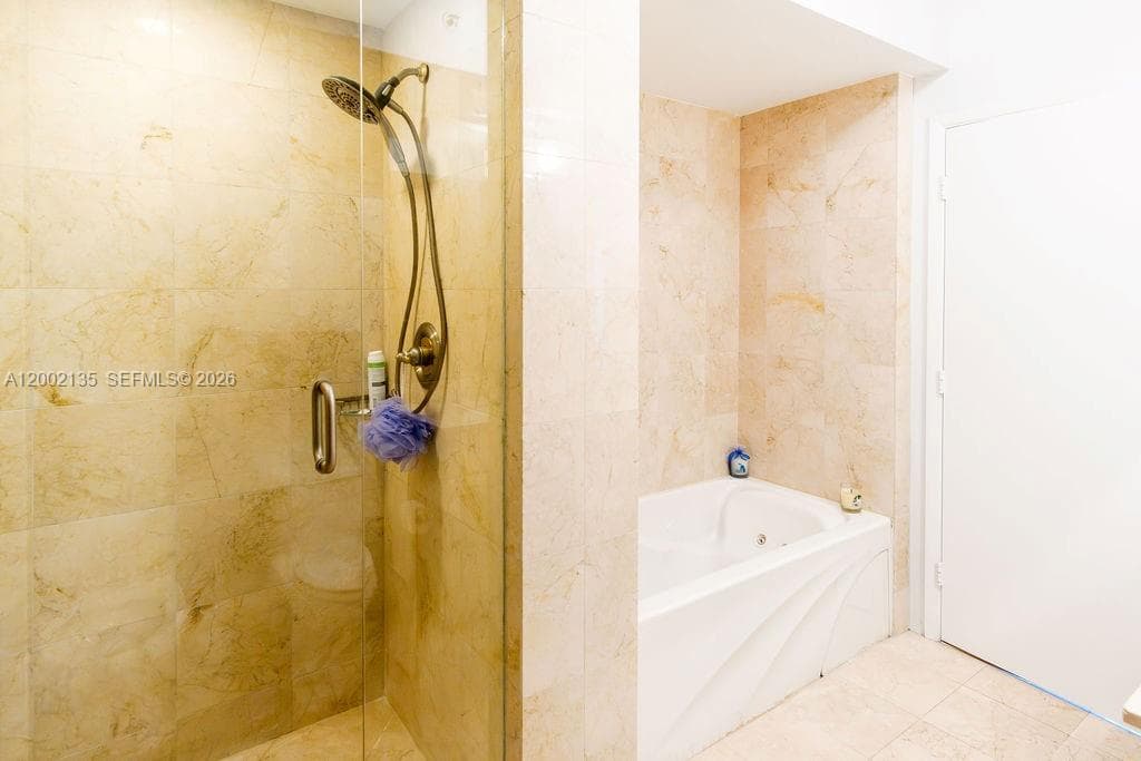 Akoya Condo, Miami Beach, FL — 29