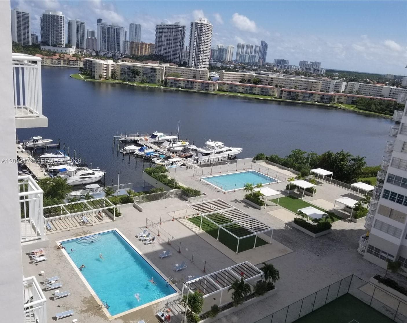 18041 Biscayne Blvd # 801, Aventura FL 33160 — 42
