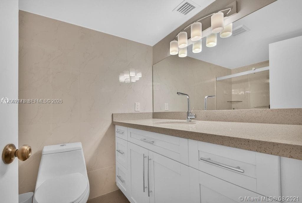 18041 Biscayne Blvd # 801, Aventura FL 33160 — 14