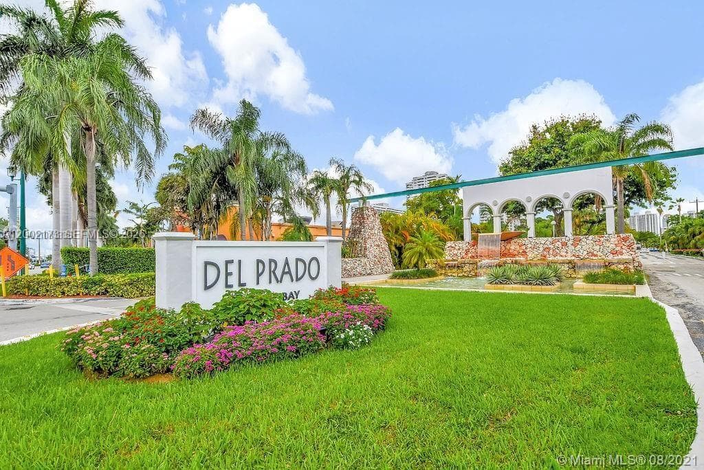 18041 Biscayne Blvd # 801, Aventura FL 33160 — 44