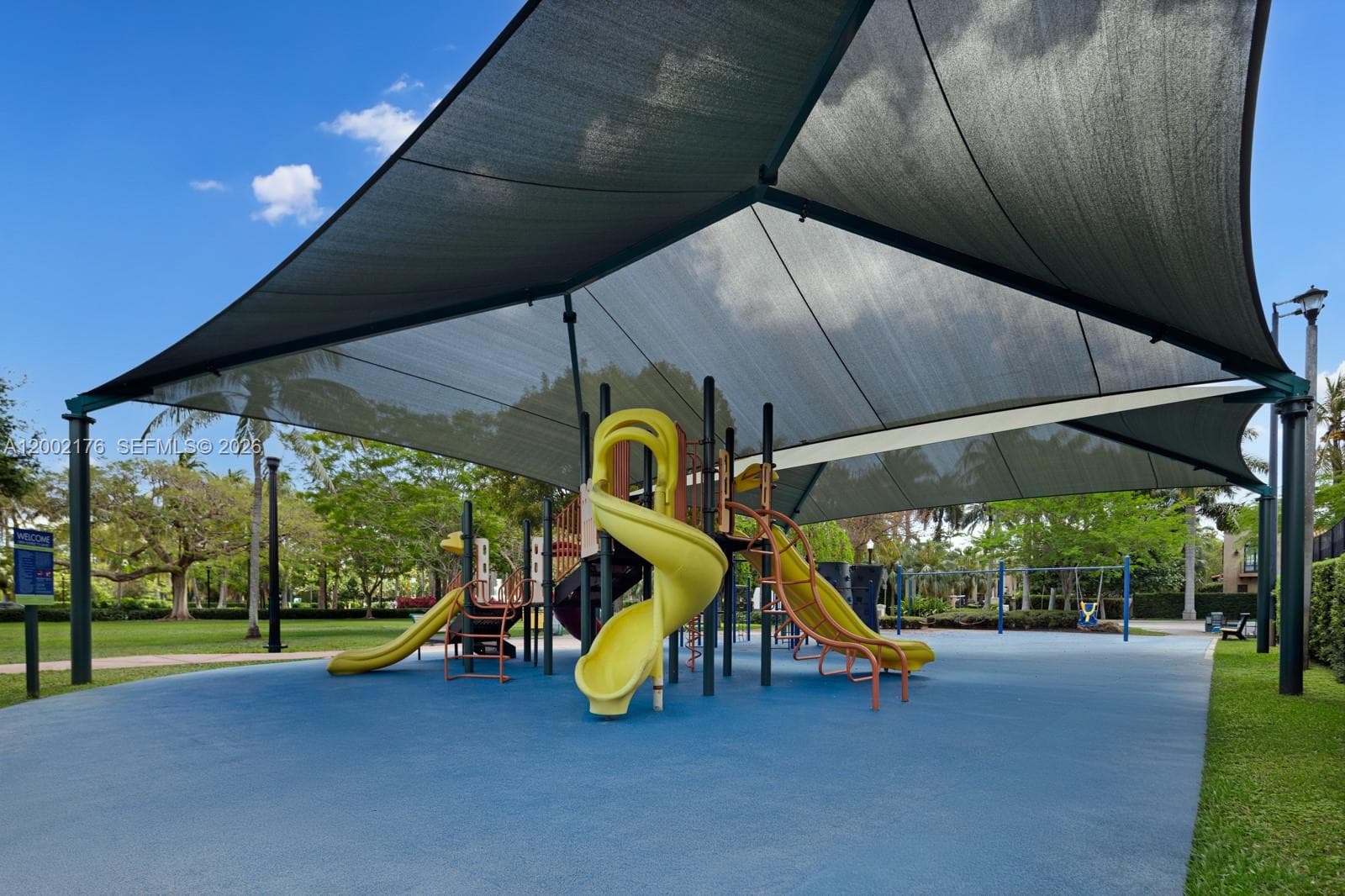 432 S Hibiscus Dr, Miami Beach FL 33139 — 32