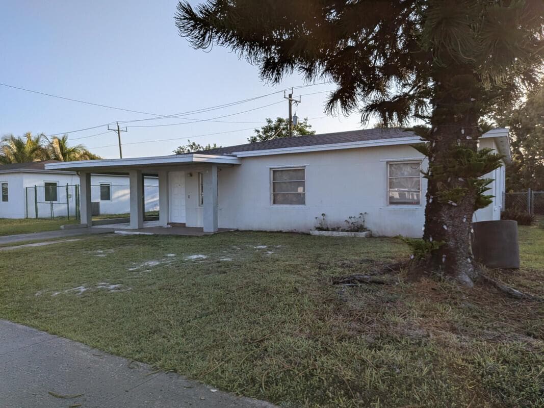 14521 Ellington Street, Miami FL 33176 — 2