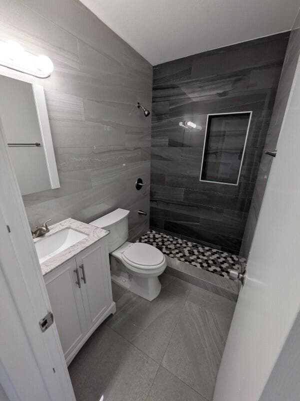 14521 Ellington Street, Miami FL 33176 — 16