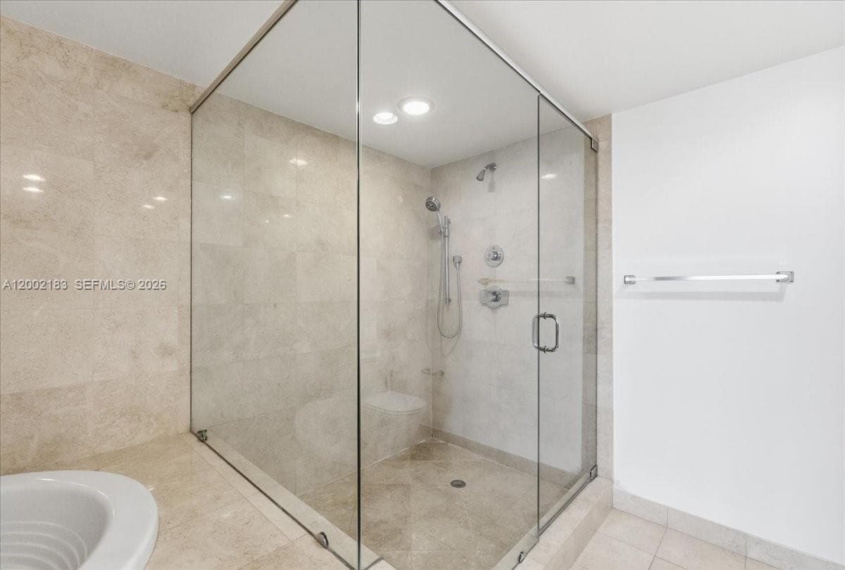17201 Collins Ave # 1107, Sunny Isles Beach FL 33160 — 23