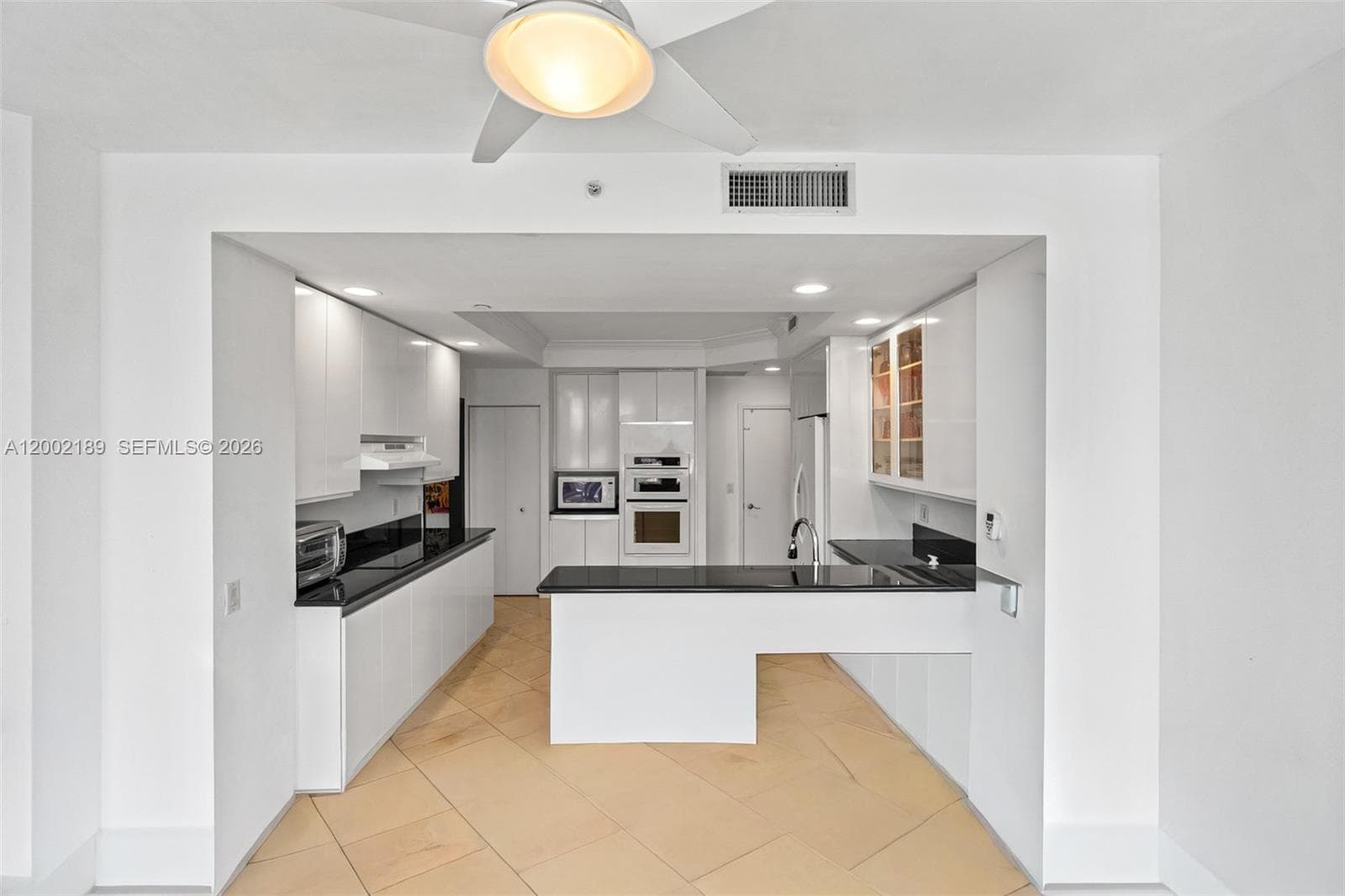 21050 Point Pl # 403, Aventura FL 33180 — 21