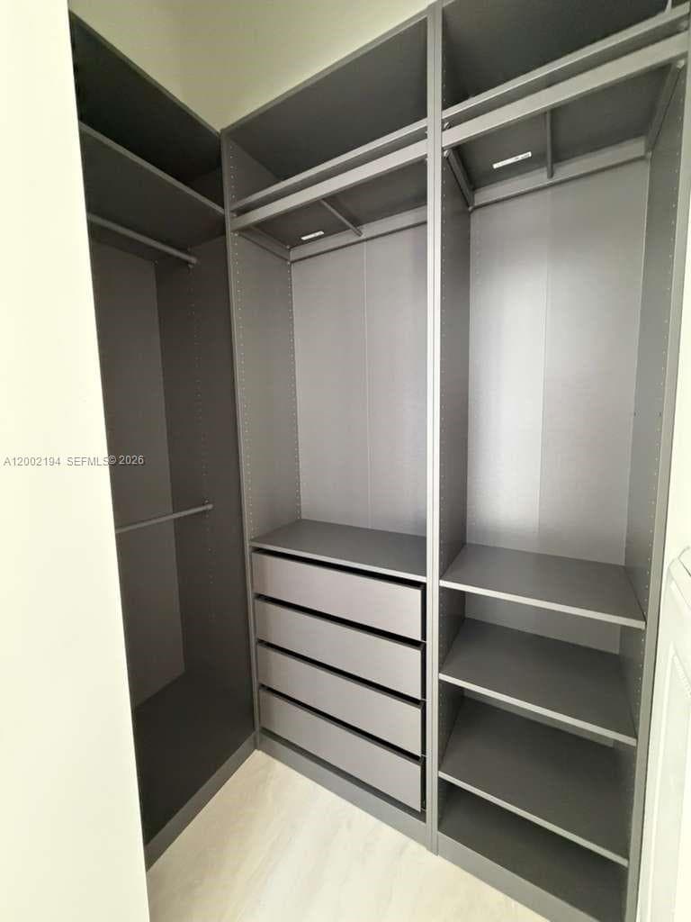 77 SE 5th street # 1011, Miami FL 33131 — 9