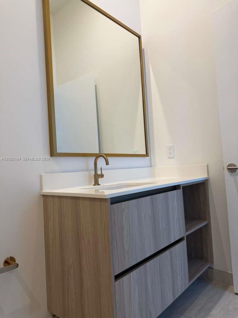 77 SE 5th street # 1011, Miami FL 33131 — 8