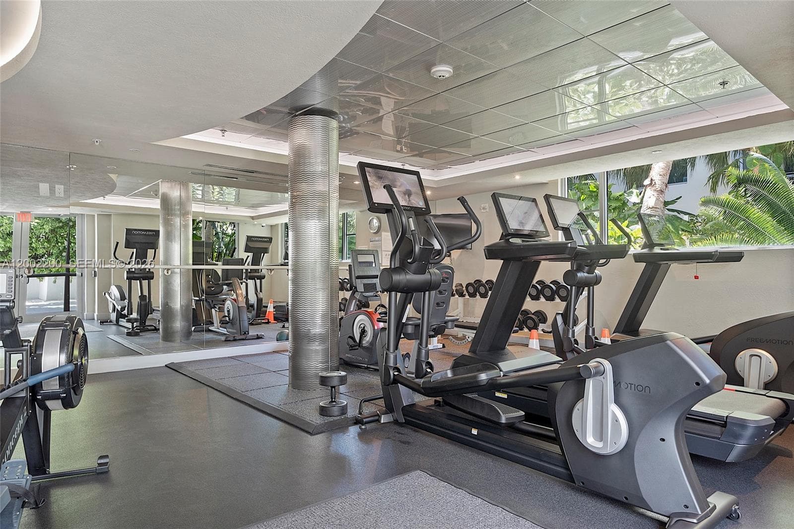 110 Washington Ave # 1502, Miami Beach FL 33139 — 36