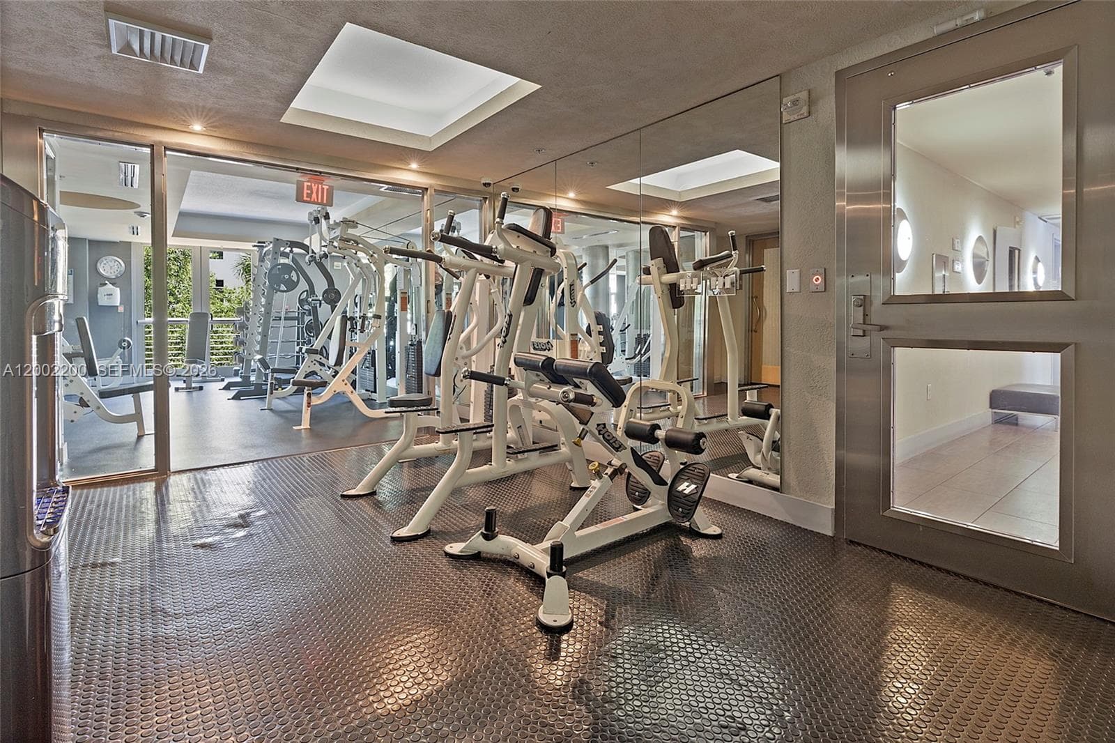 110 Washington Ave # 1502, Miami Beach FL 33139 — 35