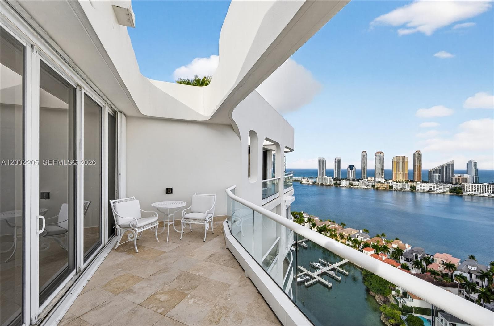 7000 Island Blvd # 02, Aventura FL 33160 — 32