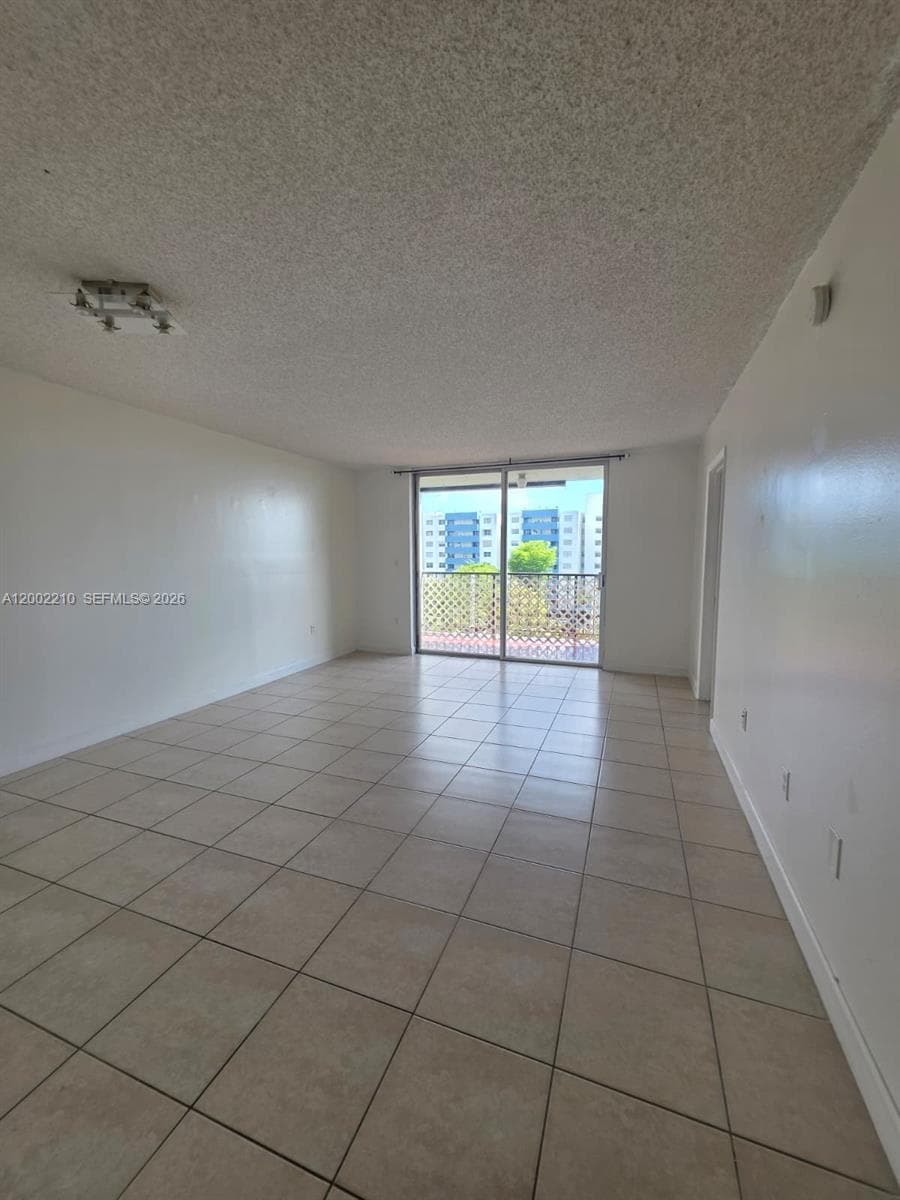 5055 NW 7th St # 602, Miami FL 33126 — 2