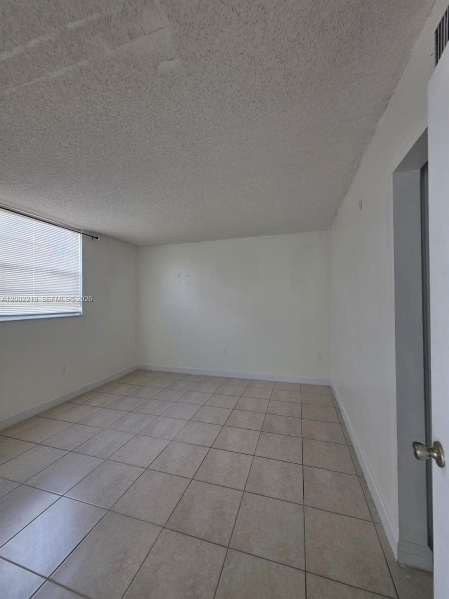 5055 NW 7th St # 602, Miami FL 33126 — 8