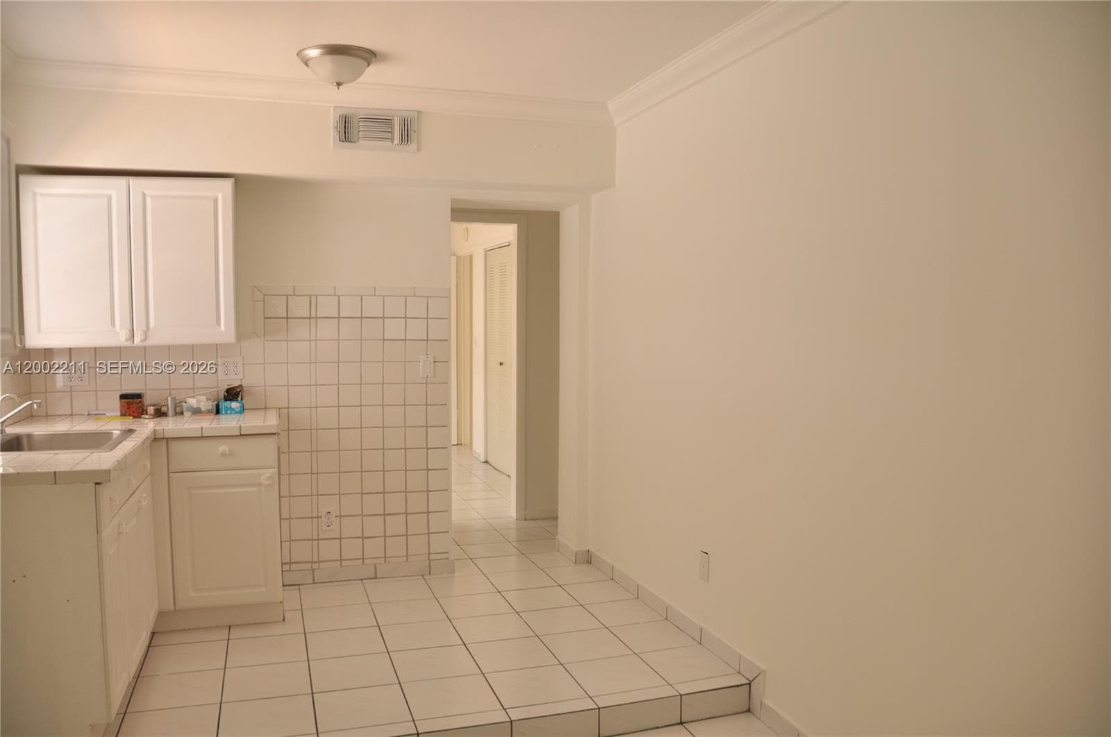 1301 W 61st Pl, Hialeah FL 33012 — 20