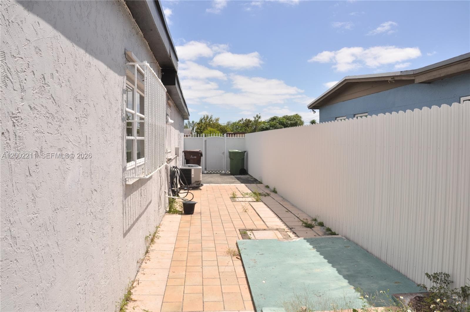 1301 W 61st Pl, Hialeah FL 33012 — 33