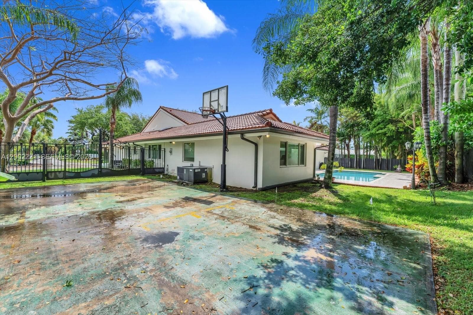 9941 SW 143rd St, Miami FL 33176 — 39