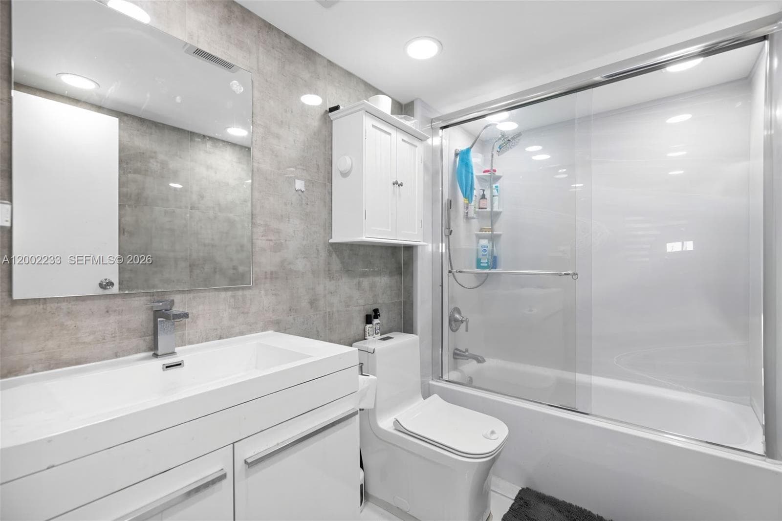 16546 NE 26th Ave # 3J, North Miami Beach FL 33160 — 23