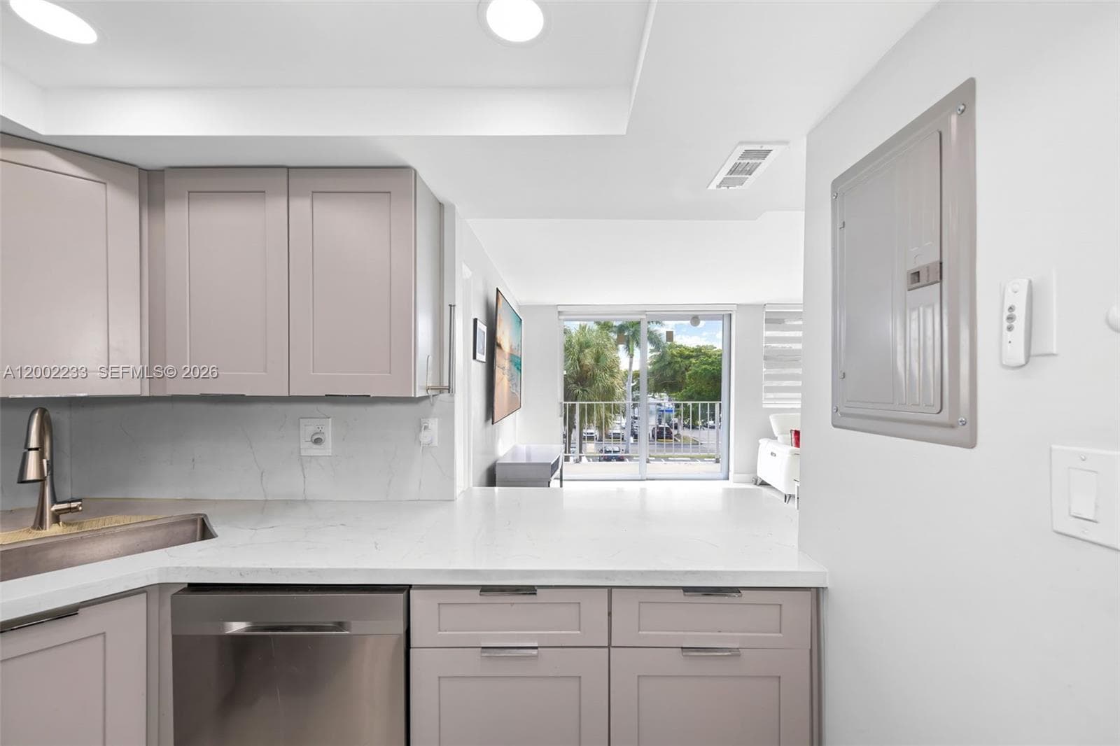 16546 NE 26th Ave # 3J, North Miami Beach FL 33160 — 17