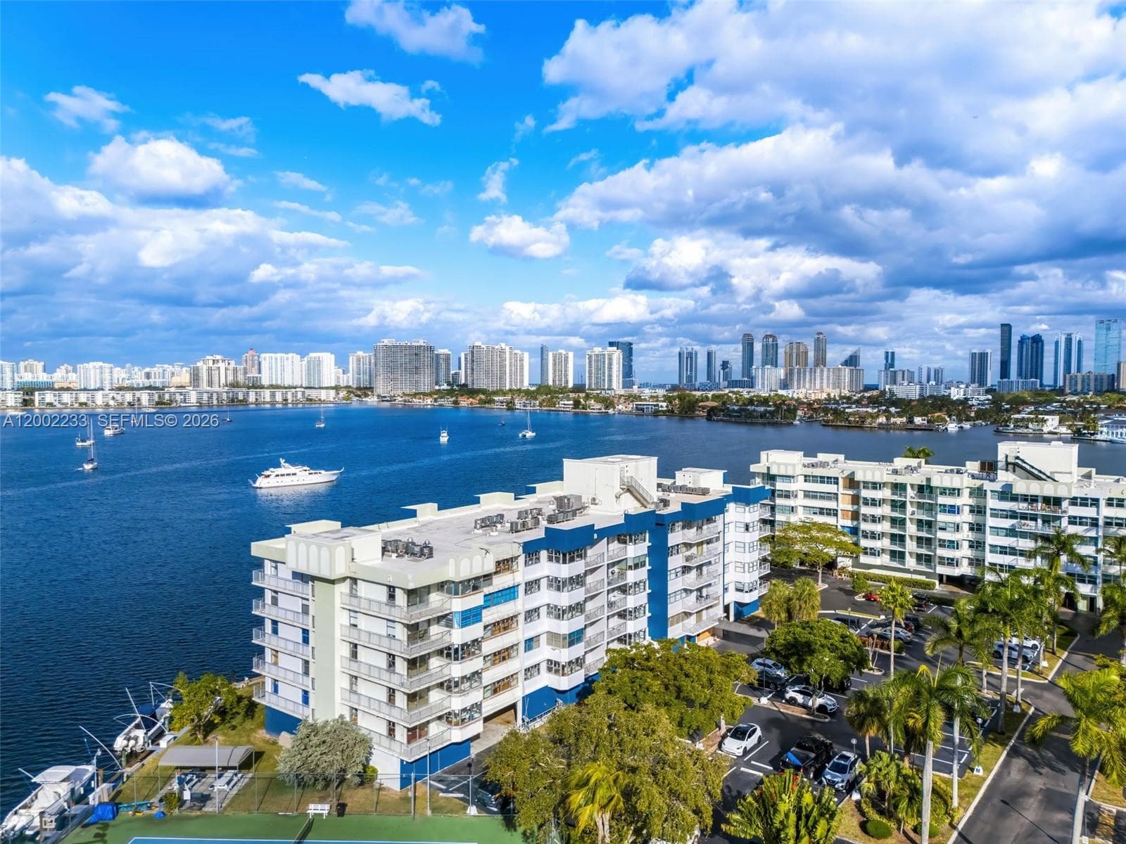 16546 NE 26th Ave # 3J, North Miami Beach FL 33160 — 1