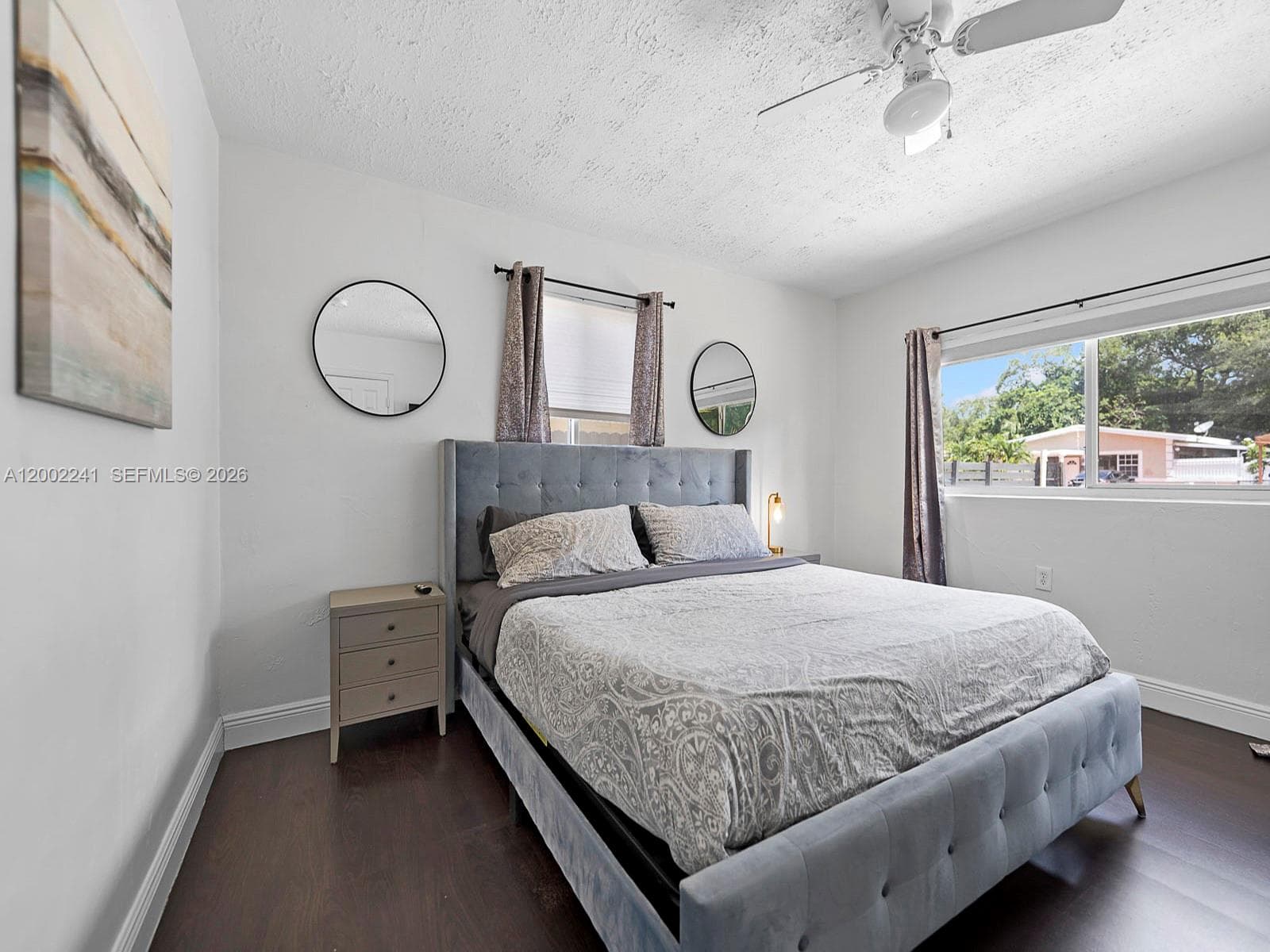 560 NE 161st St, Miami FL 33162 — 26