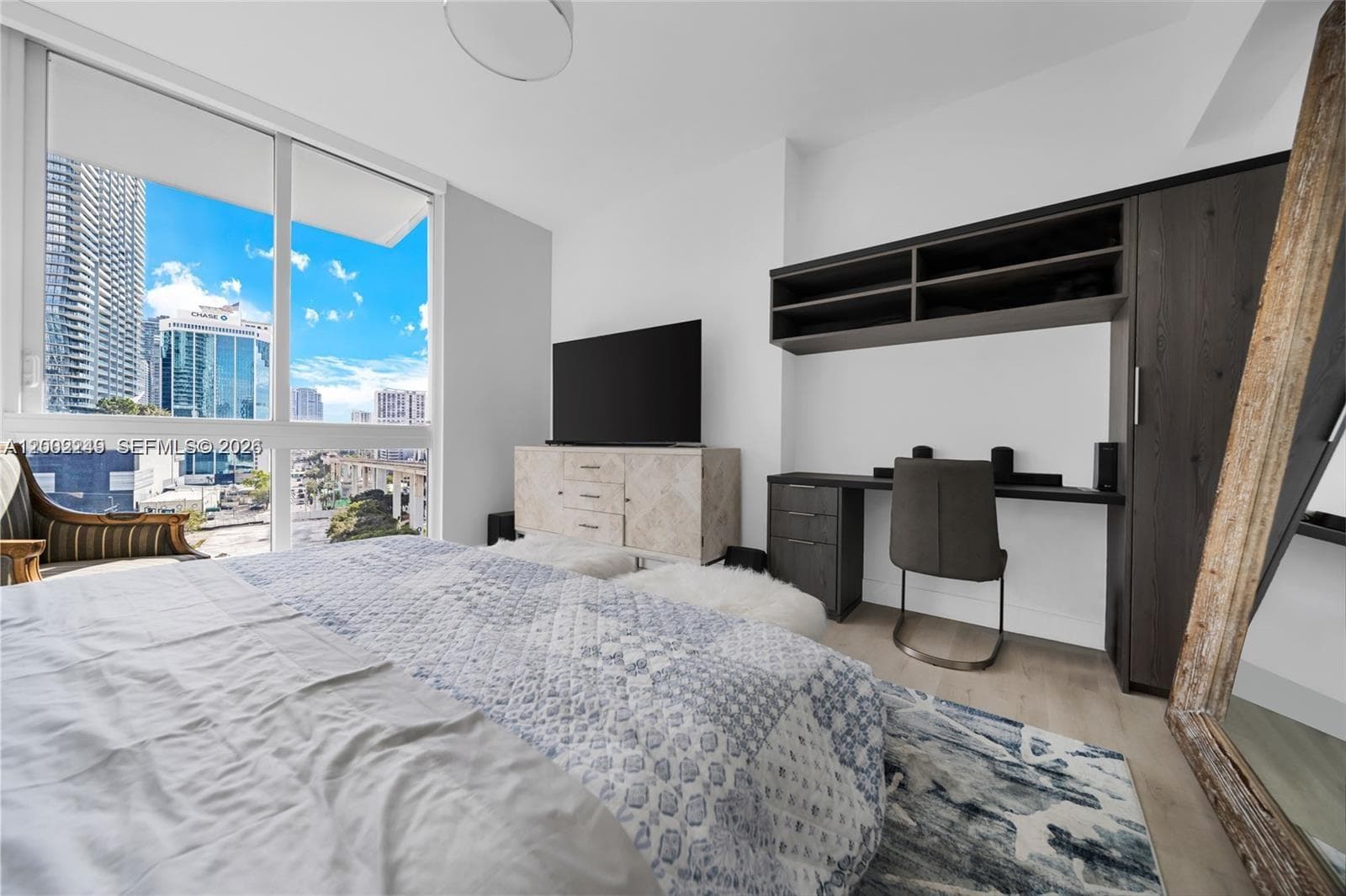 92 SW 3rd St # 902, Miami FL 33130 — 13